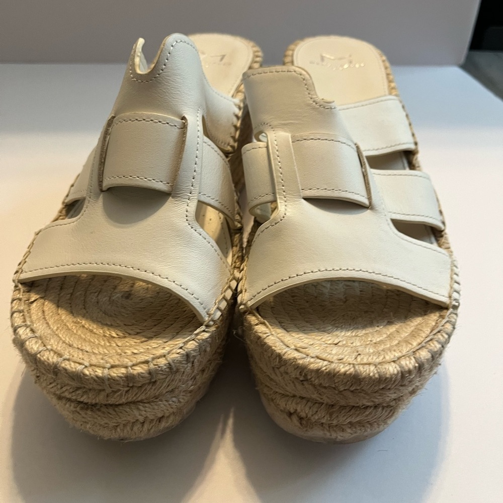 Marc Fisher Women's White Leather Robbyn Espadrille Wedge Sandals Size 7.5 - 8 - Picture 2 of 9